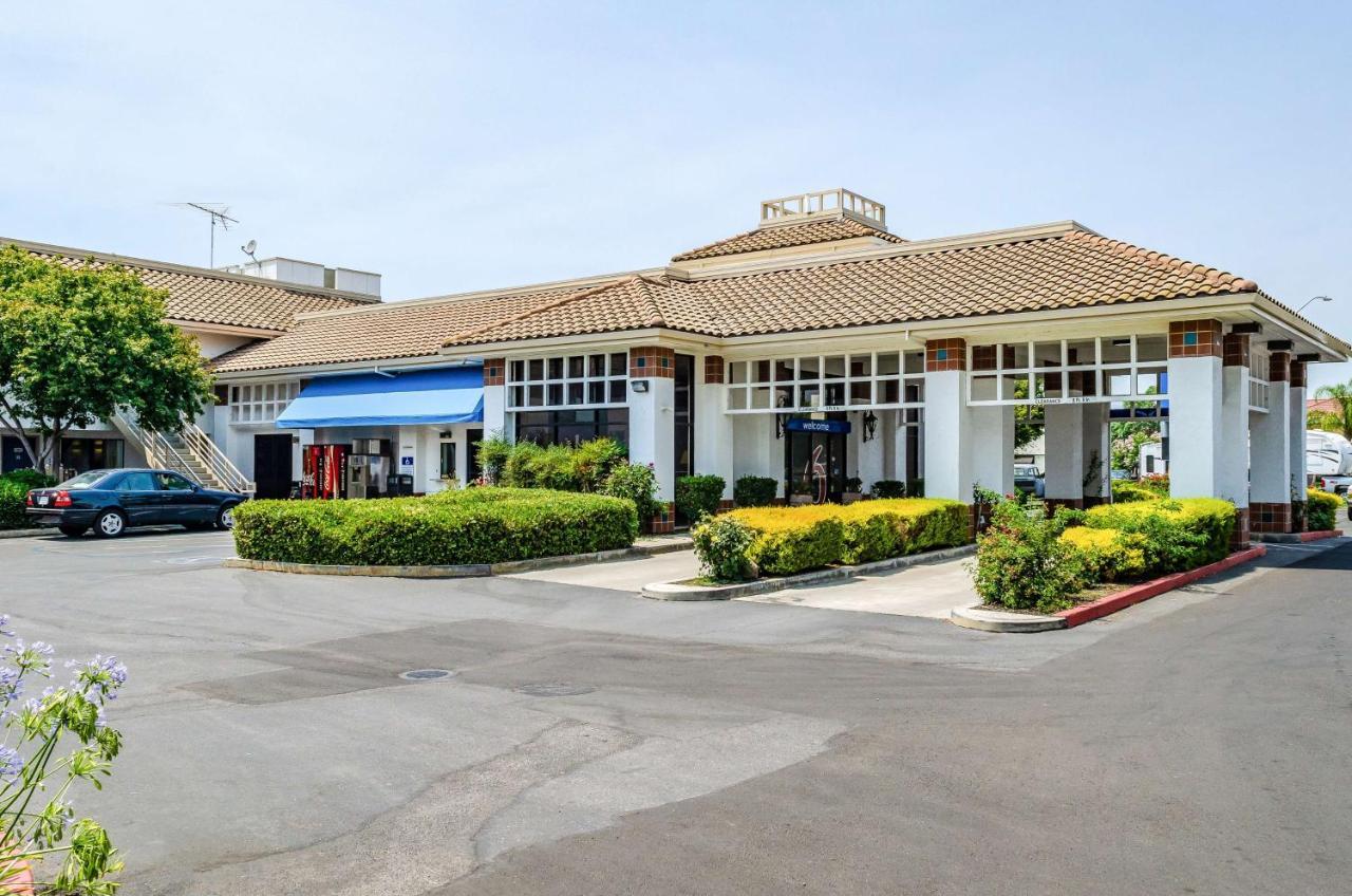 Motel 6 Oakdale, Ca Экстерьер фото