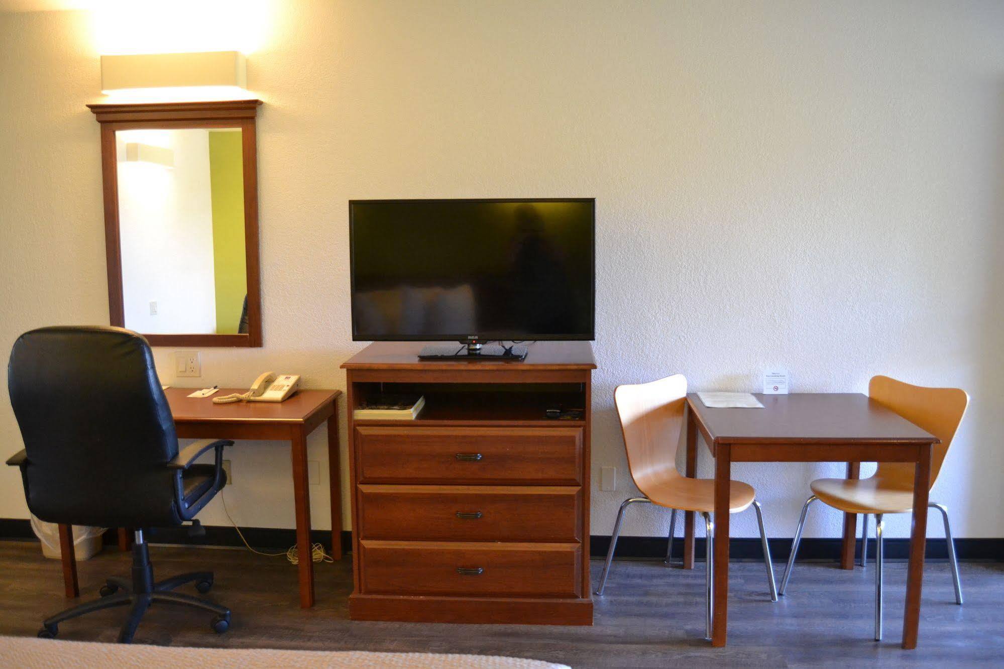 Motel 6 Oakdale, Ca Экстерьер фото