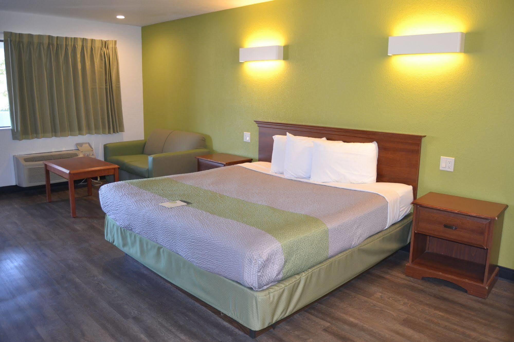 Motel 6 Oakdale, Ca Экстерьер фото