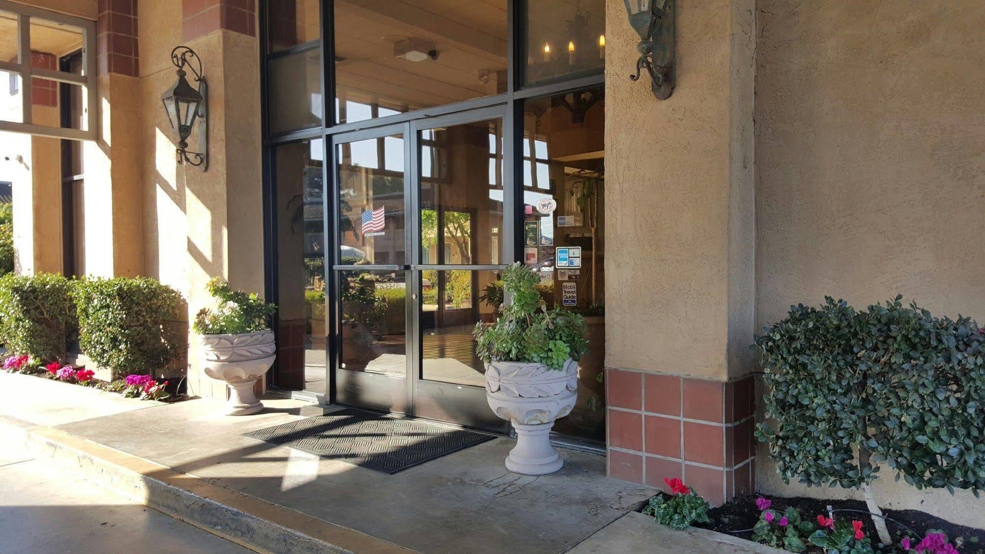 Motel 6 Oakdale, Ca Экстерьер фото