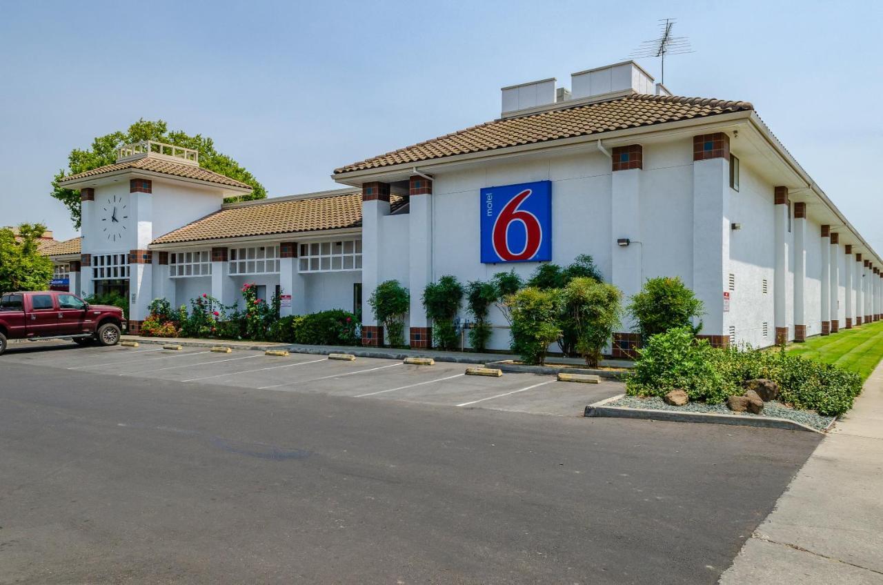 Motel 6 Oakdale, Ca Экстерьер фото